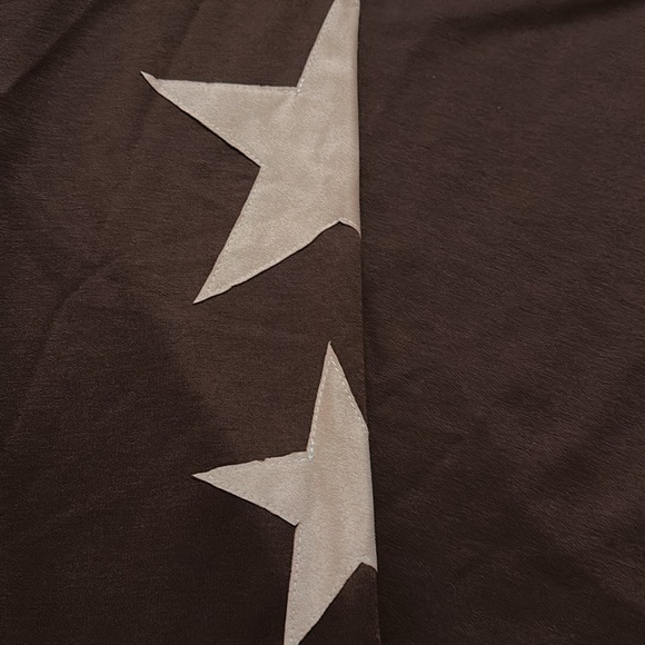 Stars oversized long sleeve T-shirt with contrast wrist hem and neck detail. - Picture 2 of 5